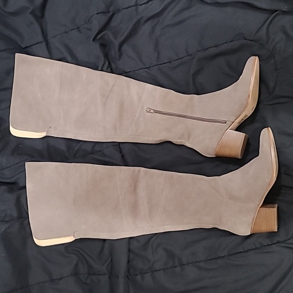 Sole Society Melbourne mushroom over the knee block heel suede leather boots - Picture 8 of 9